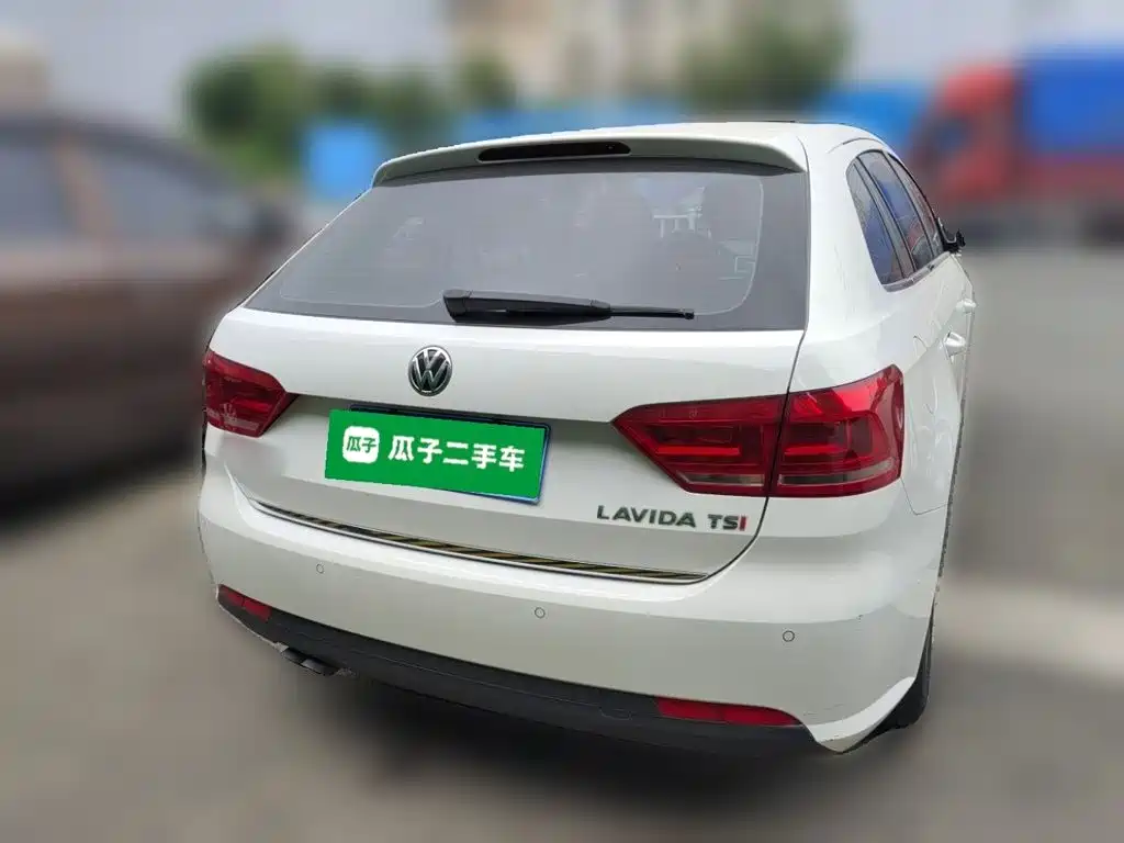 Volkswagen Gran Lavida 2015