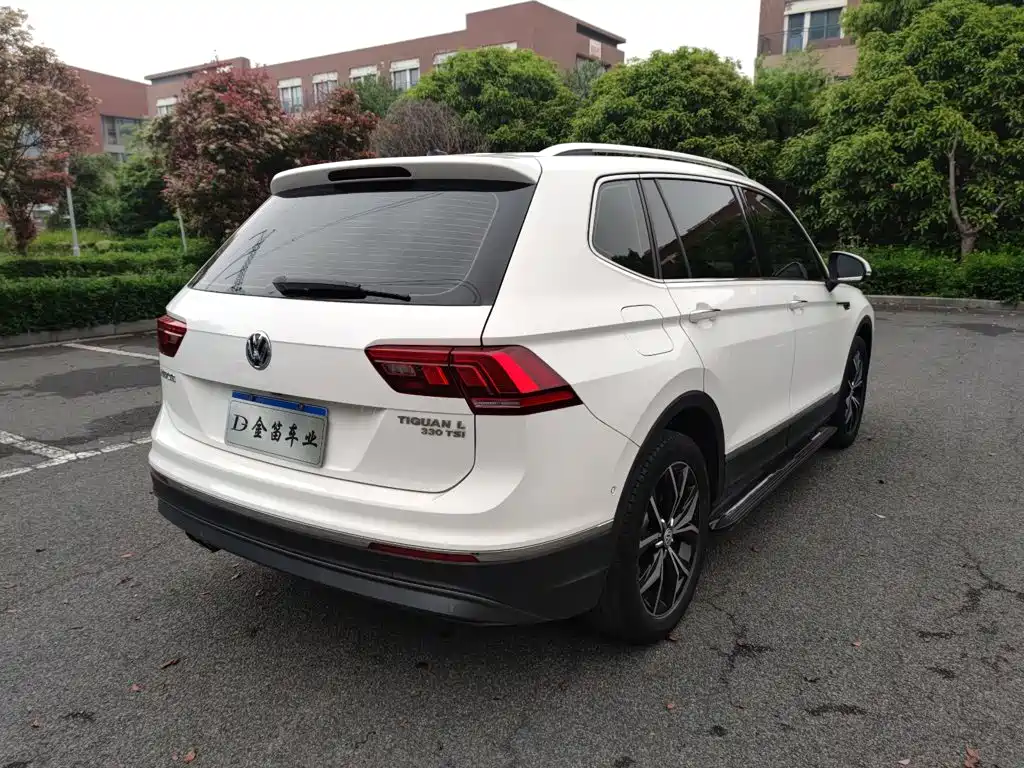 Volkswagen Tiguan L 2020 — фото 9