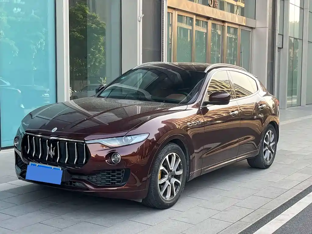 Maserati Levante 2017 — фото 1