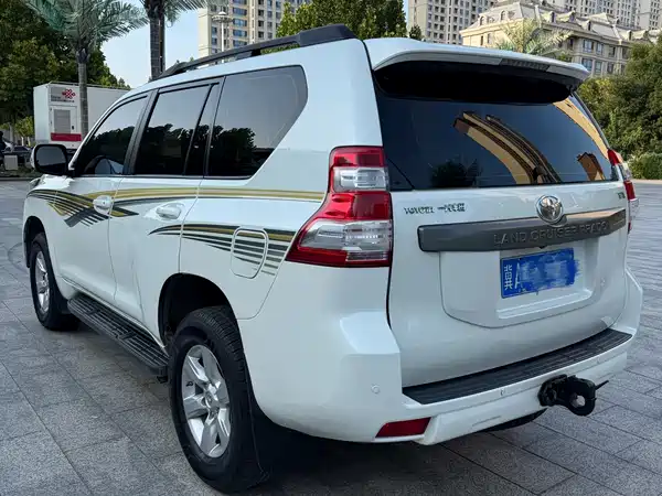Toyota Prado 2016