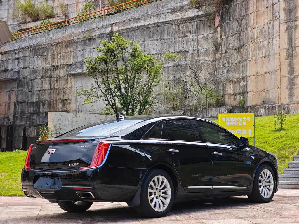 Cadillac XTS 2018 — фото 7
