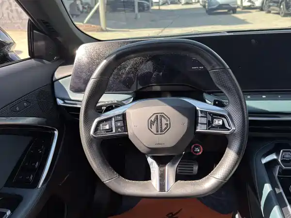 MG MG7 2023