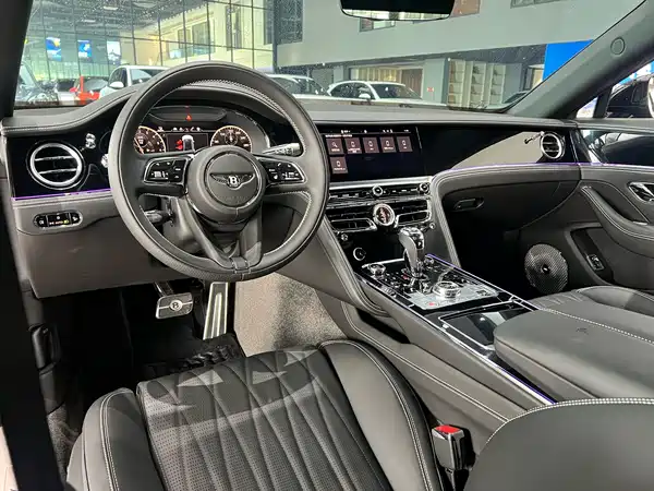 Bentley Flying Spur Plug-In Hybrid 2023