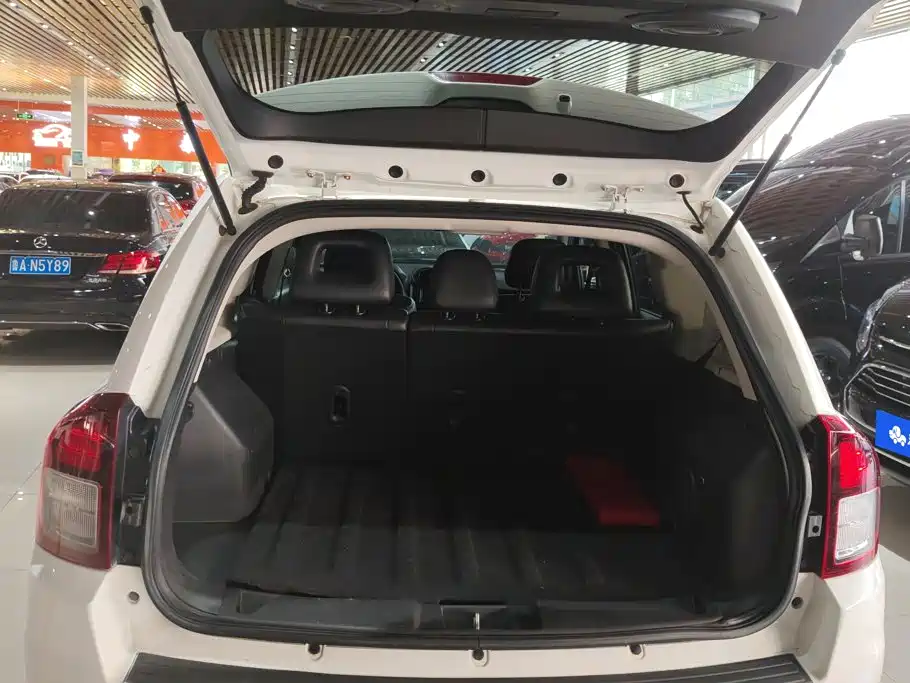 Jeep Compass 2013 — фото 4