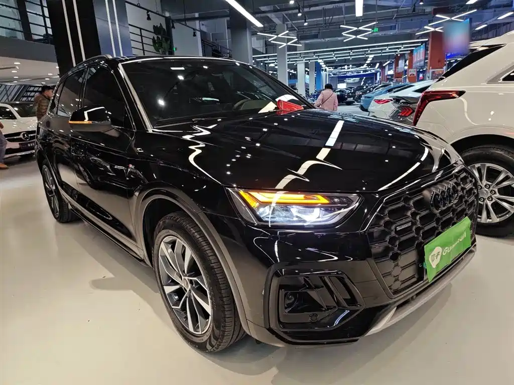 Audi Q5L 2023 — фото 22