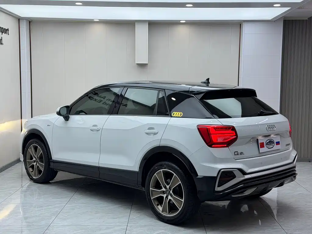 Audi Q2L 2022