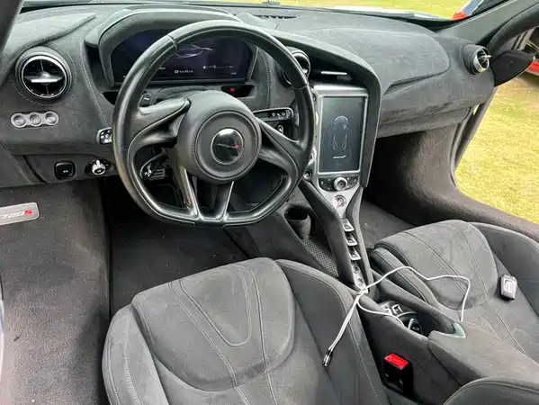 McLaren 720S 2021