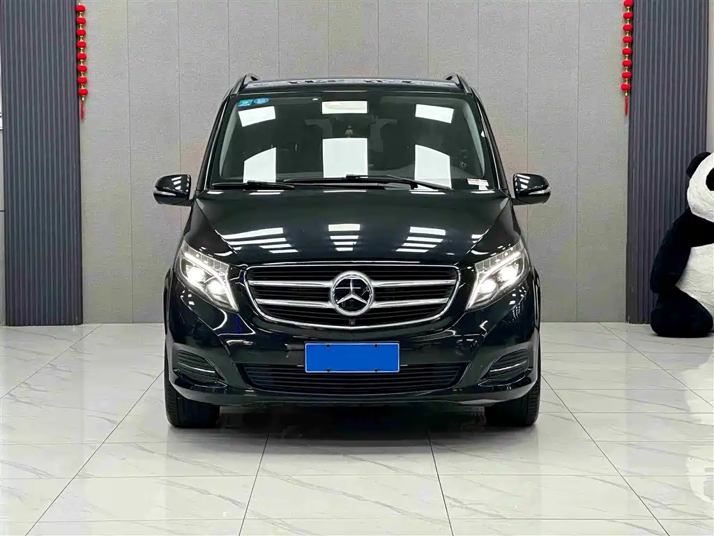 Mercedes-Benz V-Class 2018 — фото 2