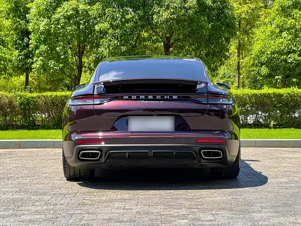 Porsche Panamera 2022