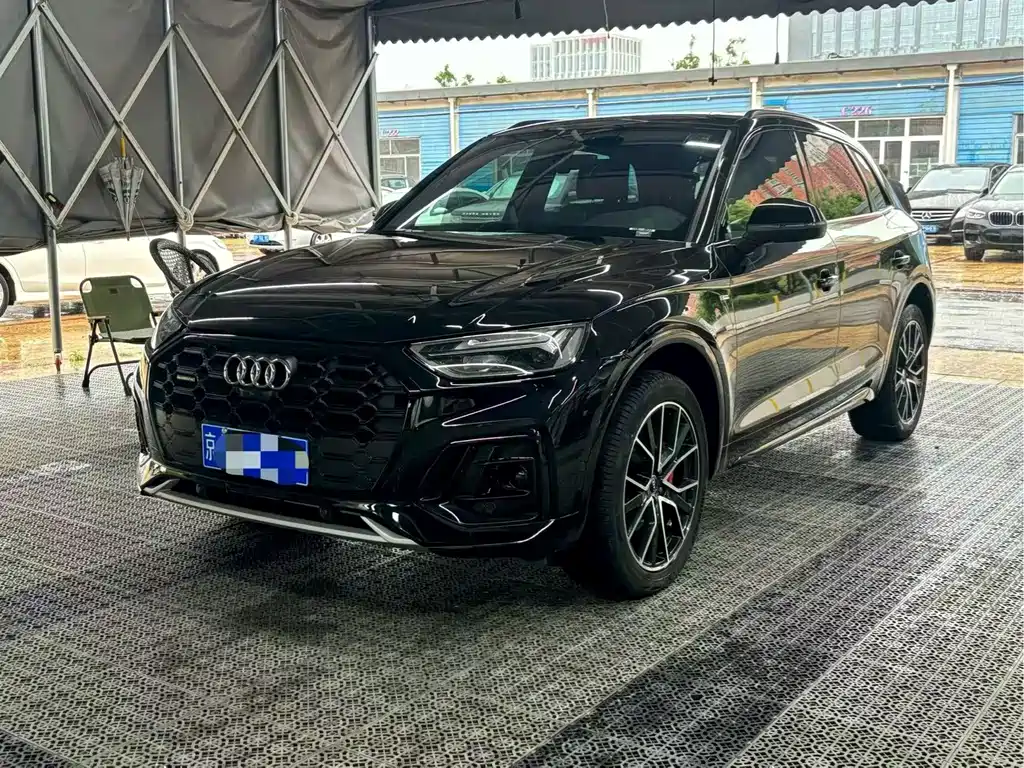 Audi Q5L 2024 — фото 1