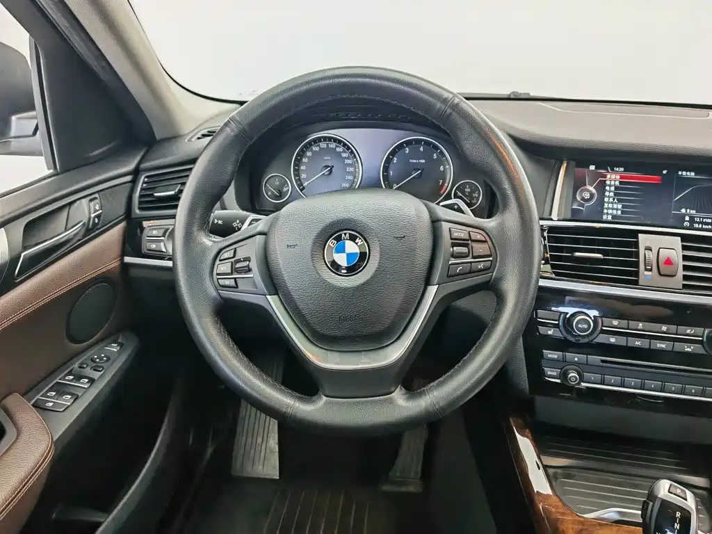 BMW X4 2015 — фото 11