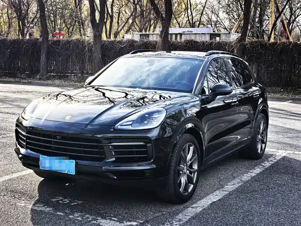 Porsche Cayenne 2023