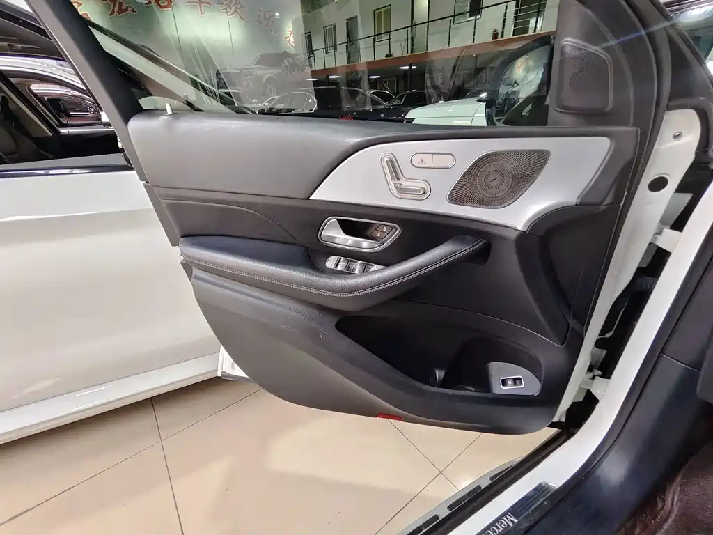 Mercedes-Benz GLE Coupe 2023 — фото 13