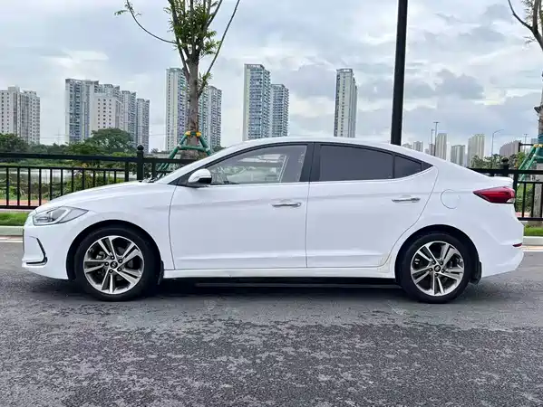 Hyundai Celesta 2016