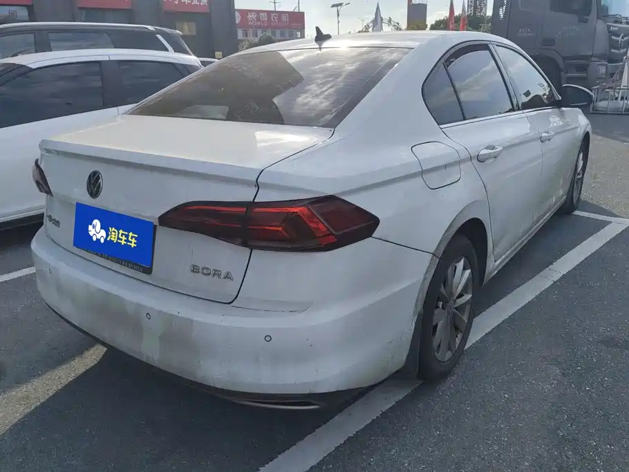 Volkswagen Bora 2021