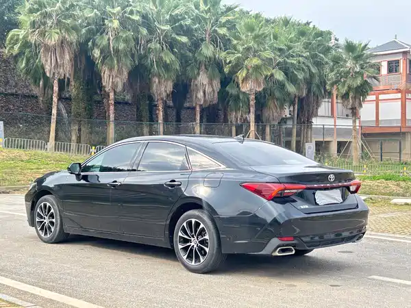 Toyota Avalon 2022