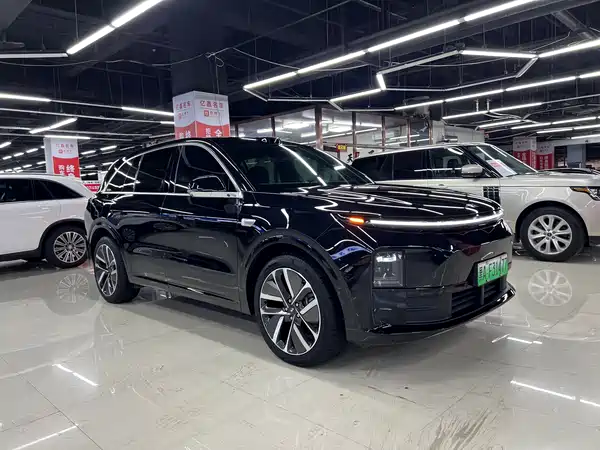 Li Auto L6 2024