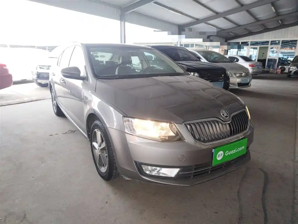 Skoda Octavia 2016 — фото 22