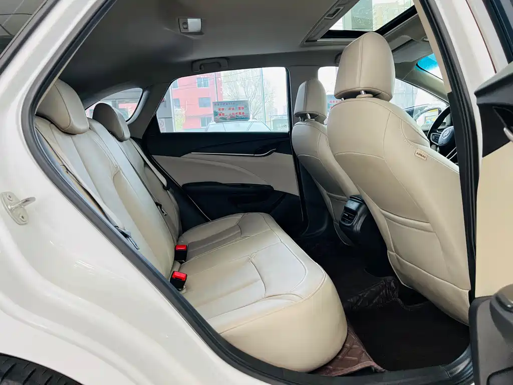 Buick Excelle 2019 — фото 12