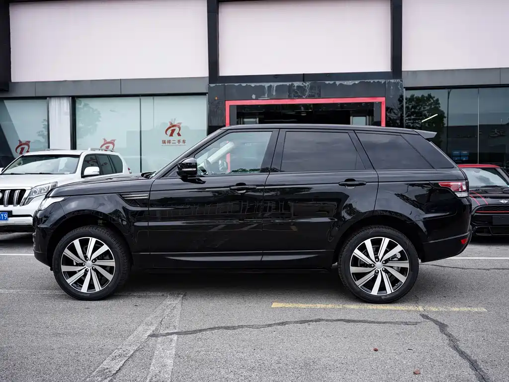 Land Rover Range Rover Sport 2016 — фото 2
