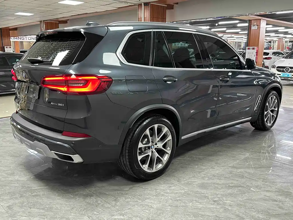 BMW X5 2020 — фото 9