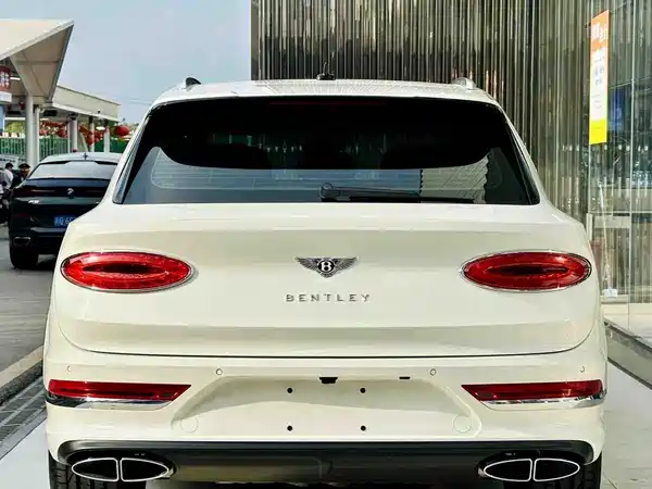 Bentley Bentayga 2023