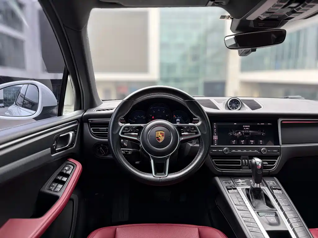 Porsche Macan 2019 — фото 12