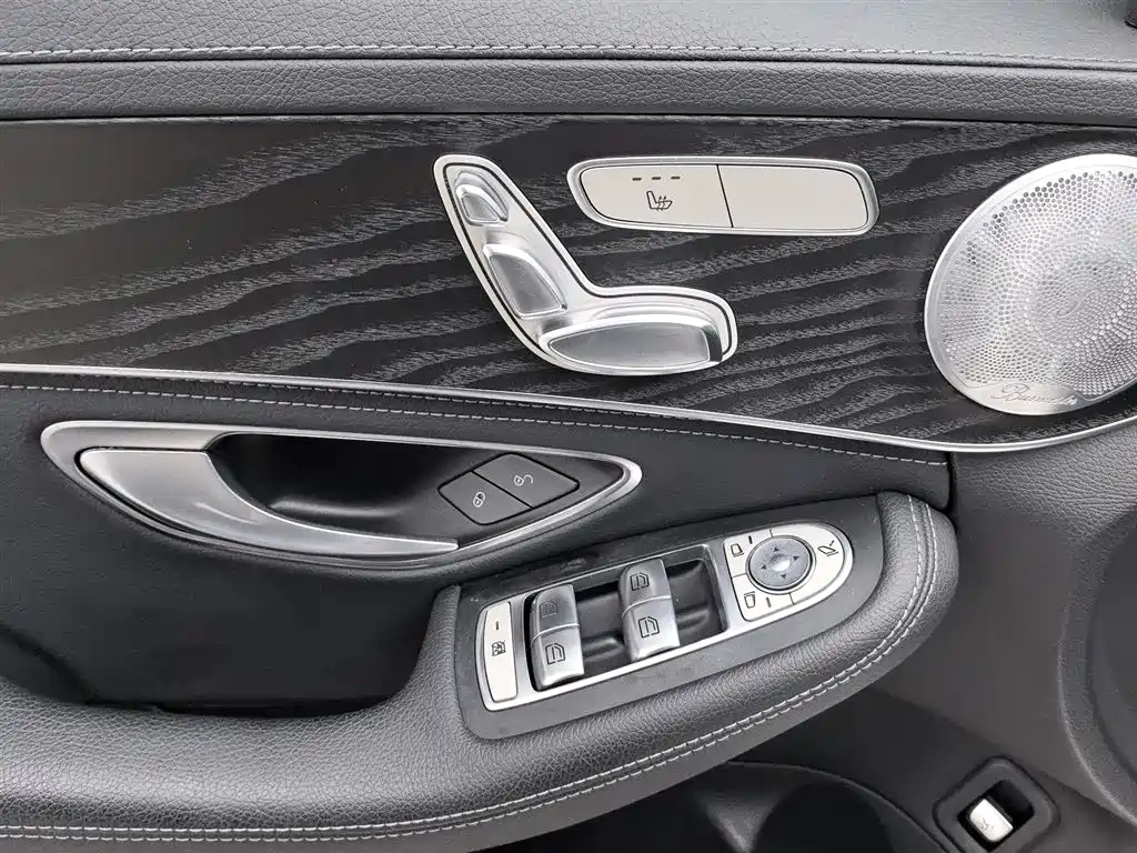 Mercedes-Benz C-Class 2018 — фото 9