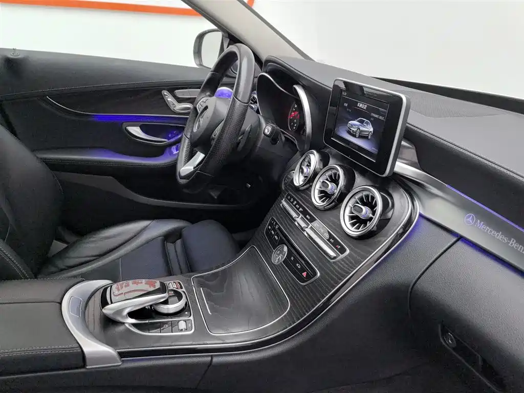 Mercedes-Benz C-Class 2018 — фото 22