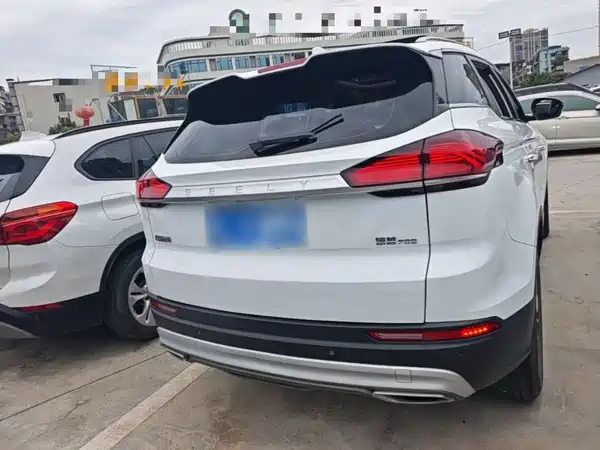 Geely Boyue 2021