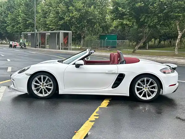 Porsche 718 2023