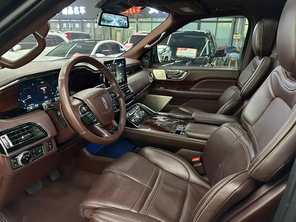 Lincoln Navigator 2018 — фото 4