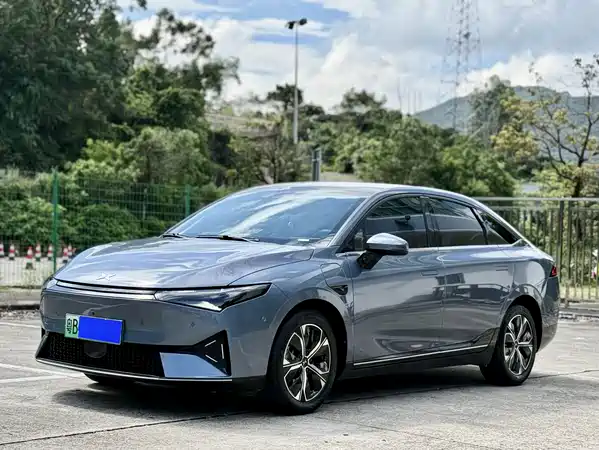 XPeng P5 2021