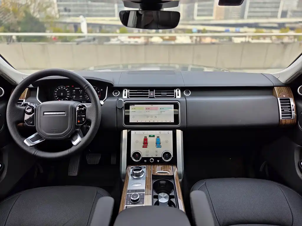 Land Rover Range Rover 2019 — фото 9