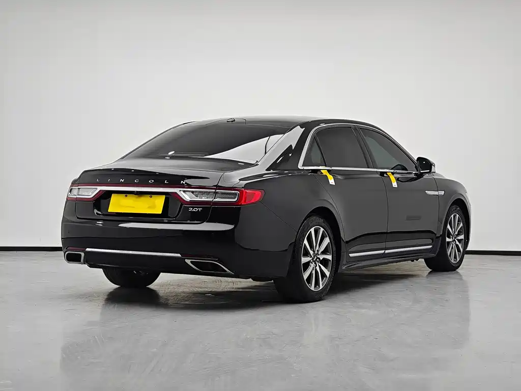 Lincoln Continental 2017 — фото 4
