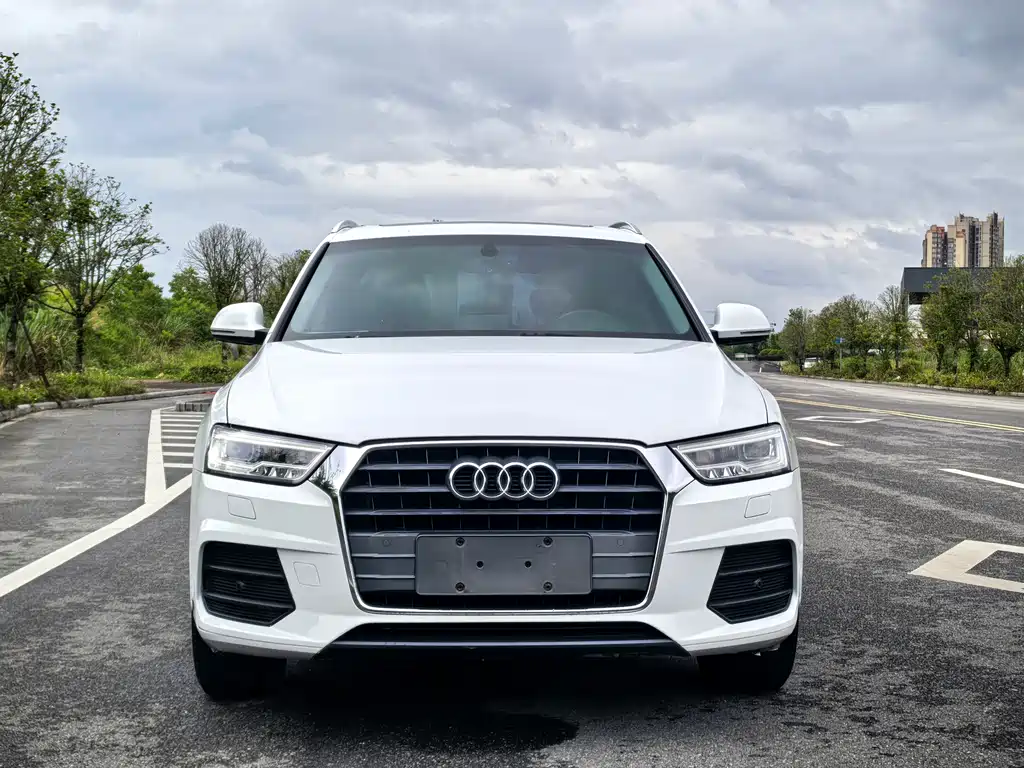 Audi Q3 2018 — фото 2