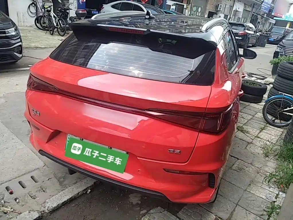 BYD e2 2021