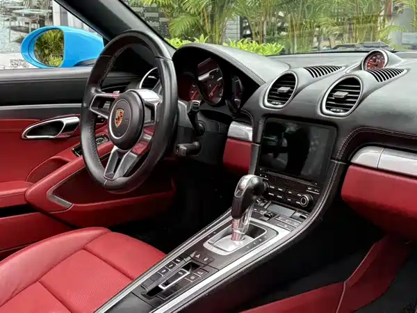 Porsche 718 2017