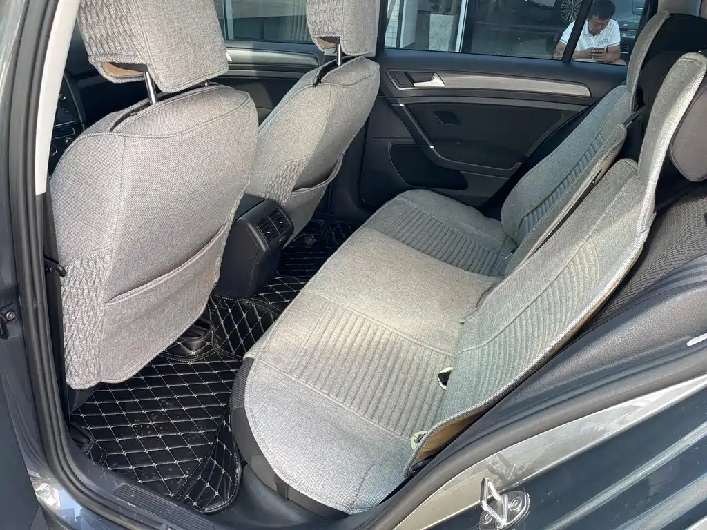 Volkswagen Golf 2020