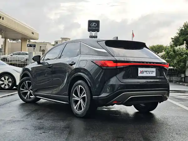 Lexus RX 2023