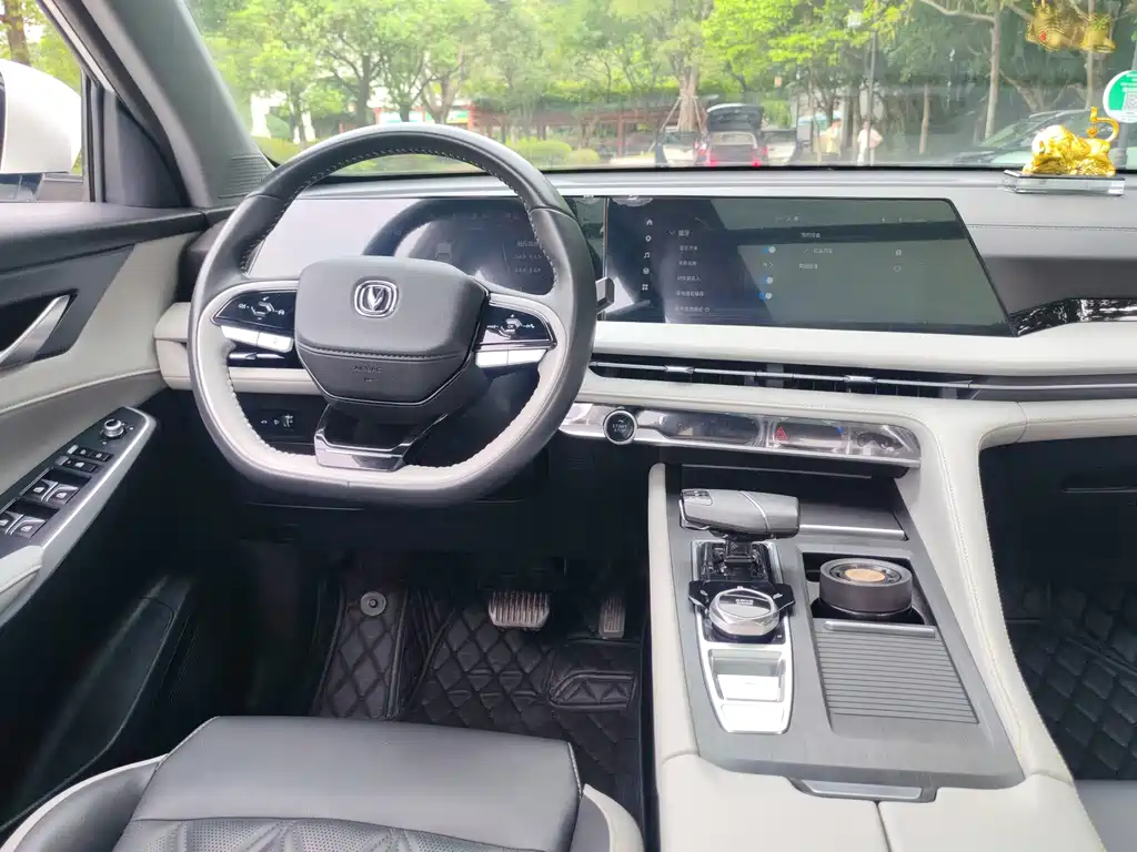 Changan CS75PLUS 2023 — фото 10