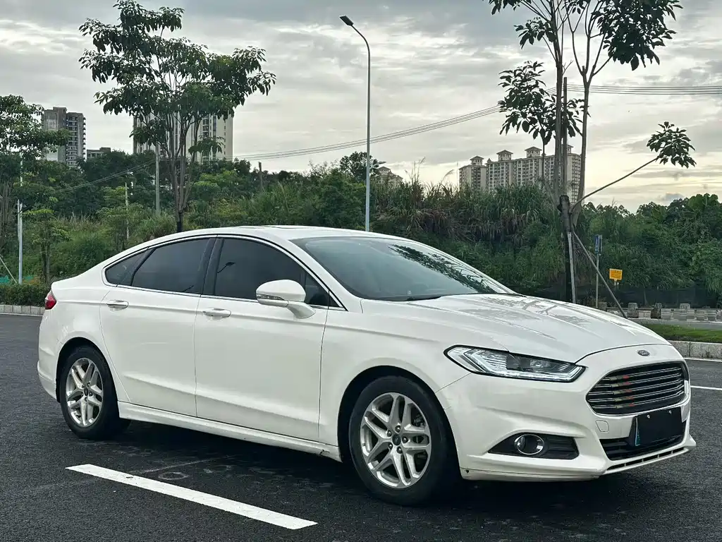 Ford Mondeo 2016 — фото 3