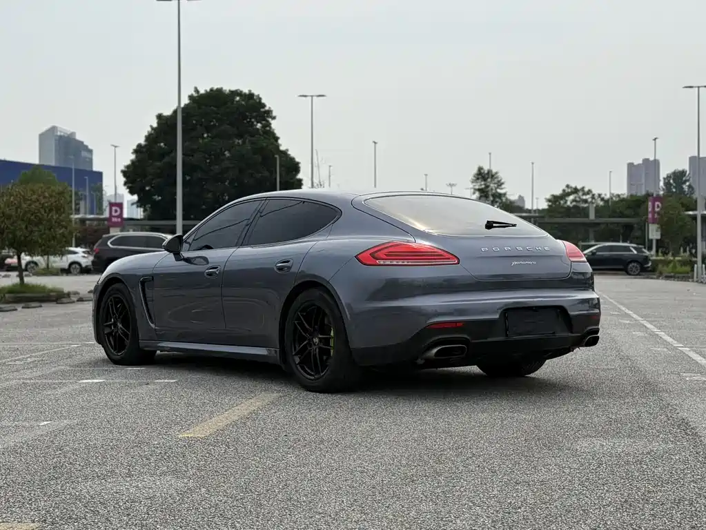 Porsche Panamera 2014