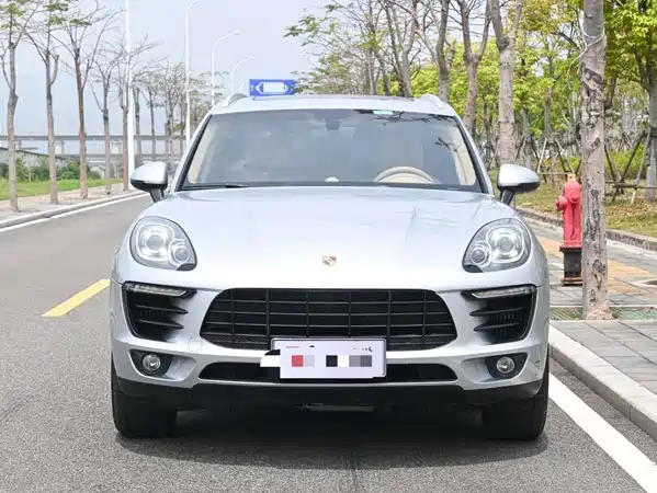 Porsche Macan 2016