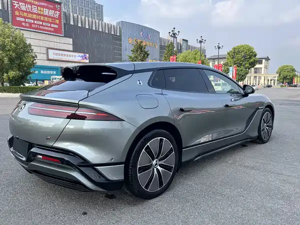 Denza Z9GT 2024