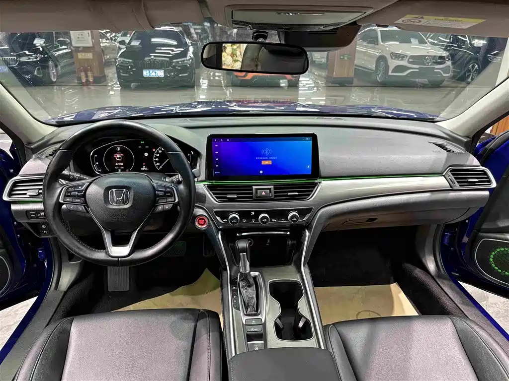 Honda Accord 2018 — фото 7