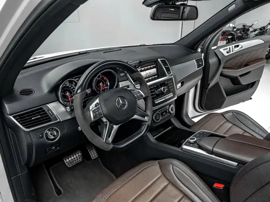 Mercedes-Benz M-Class AMG 2016 — фото 21