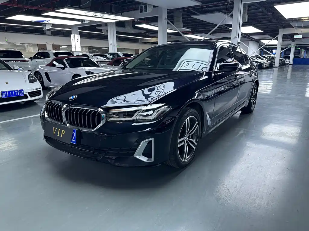 BMW 5 Series 2020 — фото 1
