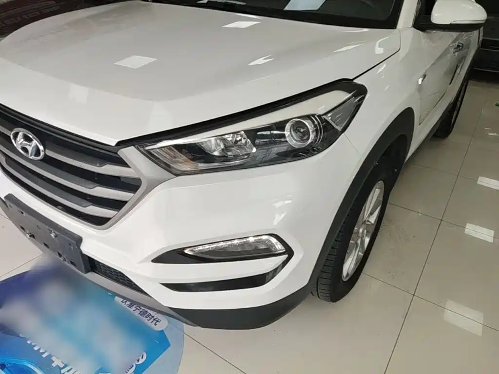 Hyundai Tucson 2017 — фото 24