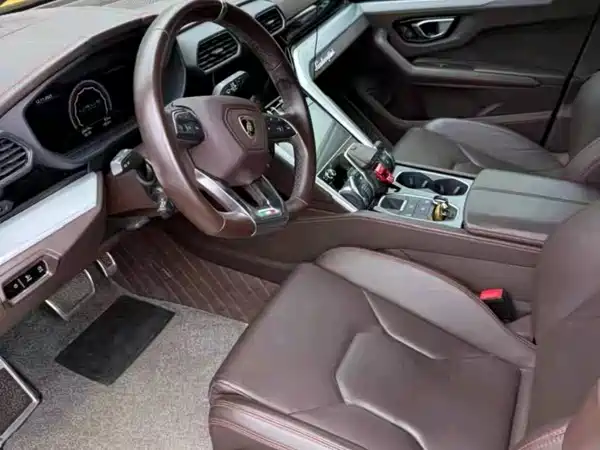 Lamborghini Urus 2020